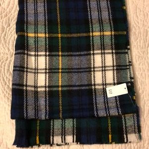 NWT Gap Men’s scarf.